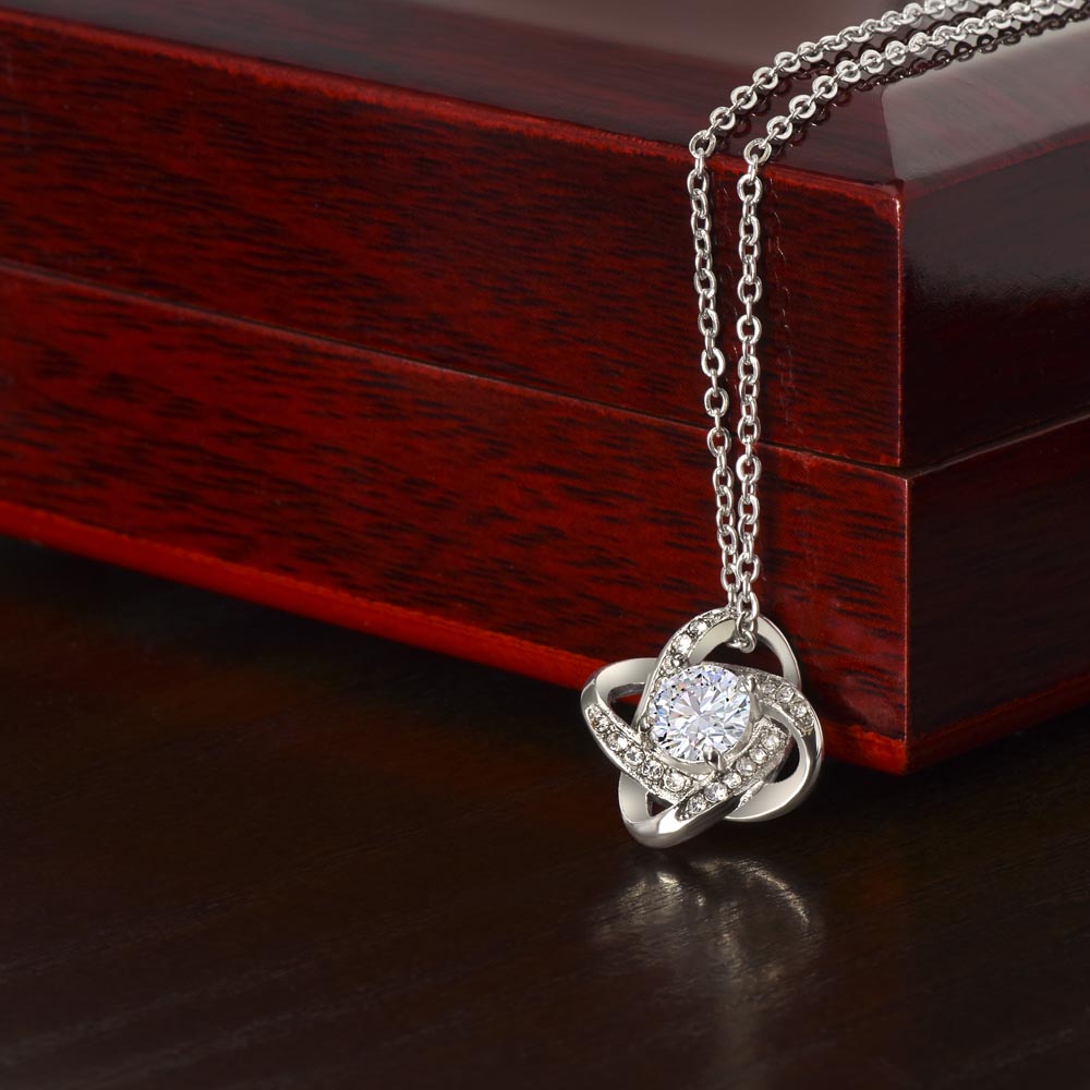 To My Strong Woman Necklace – A Gift of Strength, A Daily Reminder of Triumph, Resilience, and the Bright Future Ahead