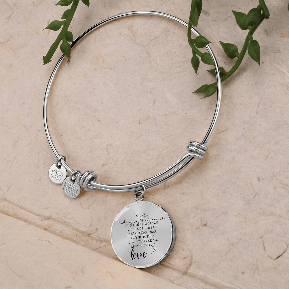 To My Girlfriend: Endless Love Bracelet – A Beautiful Gift for Your Girlfriend